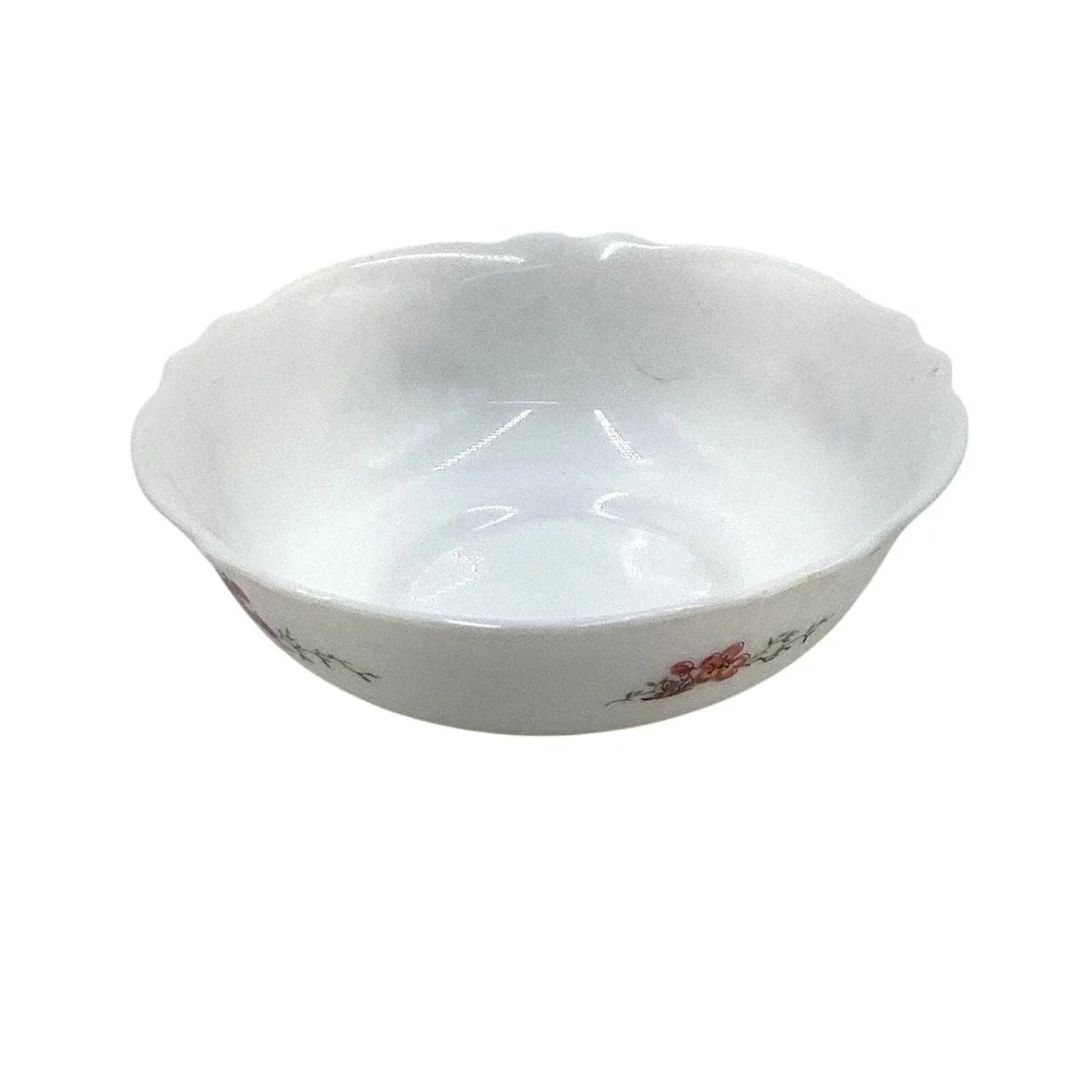Set Of 2 Arcopal Florentine Coupe Milk Glass‎ Cereal Bowls 6.25